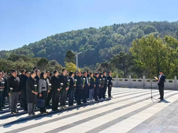 a7866933-038d-438f-8147-8b0c5434549e